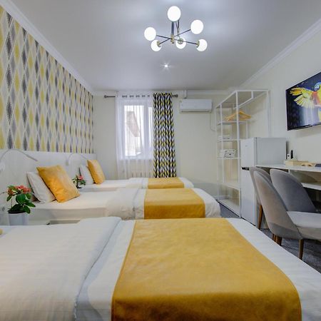Viva Hotel Bishkek Exterior photo